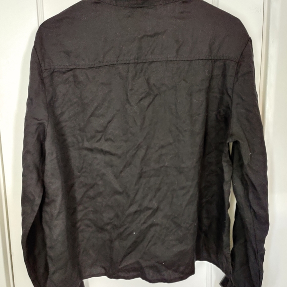 NWOT Black Button Up Top w/ Embroidered Flowers - Picture 5 of 5